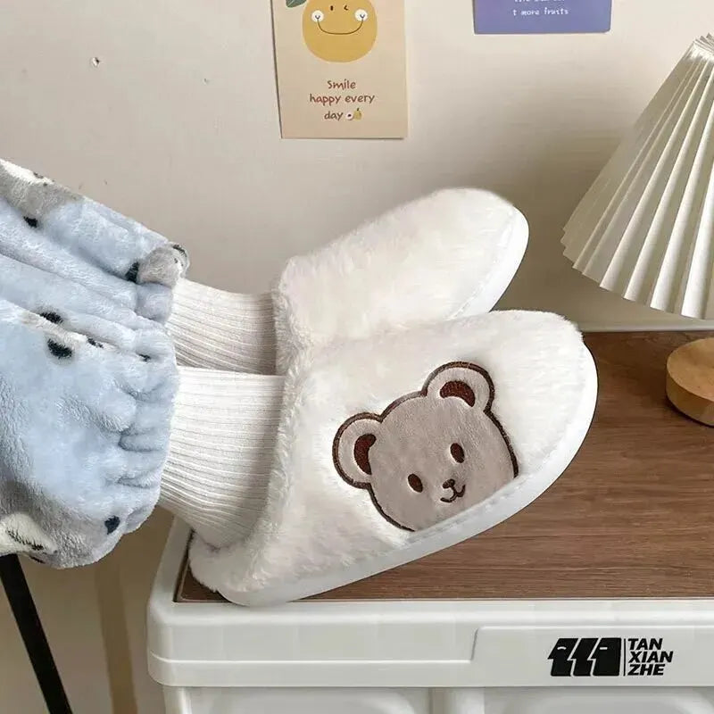 Chaussons douillets en forme d'ours