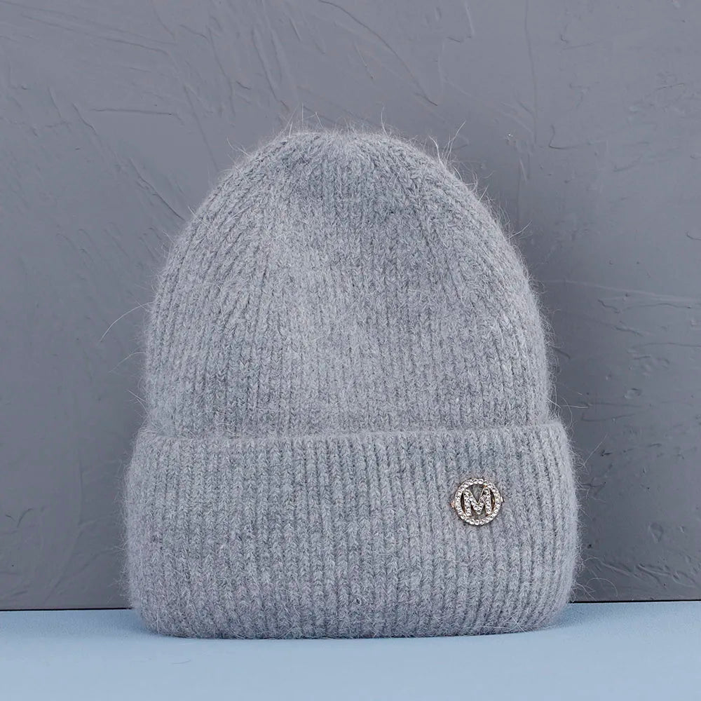 Élégant couvre-chef d'hiver en fourrure de lapin pour femme