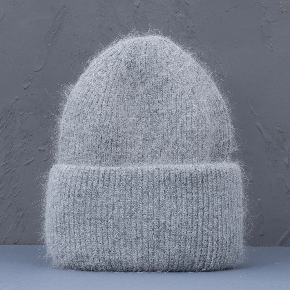 Élégant couvre-chef d'hiver en fourrure de lapin pour femme