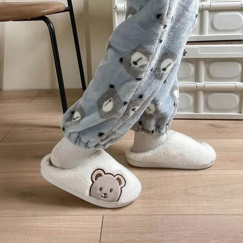 Chaussons douillets en forme d'ours