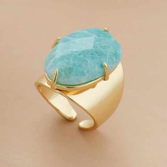 Bague opulente en pierre d'amazonite plaquée or