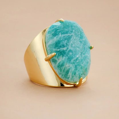 Bague opulente en pierre d'amazonite plaquée or