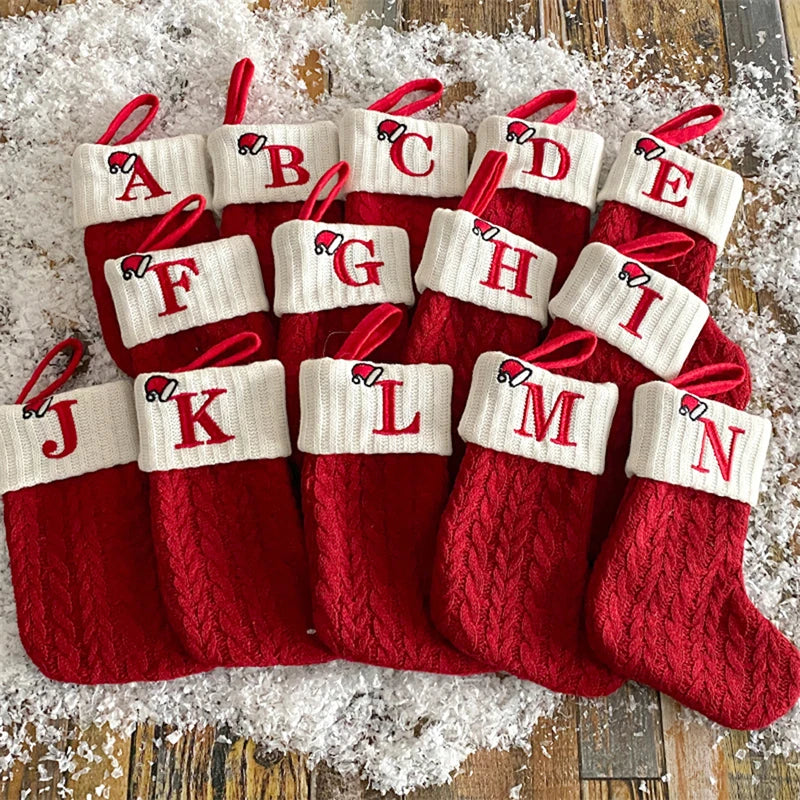 Chaussettes tricotées de vacances avec motif alphabet pour cadeaux de Noël